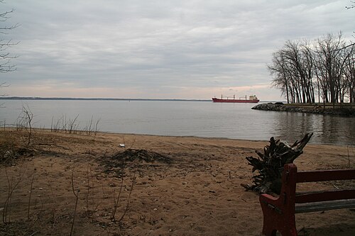 La rivière se jette dans le fleuve Saint-Laurent