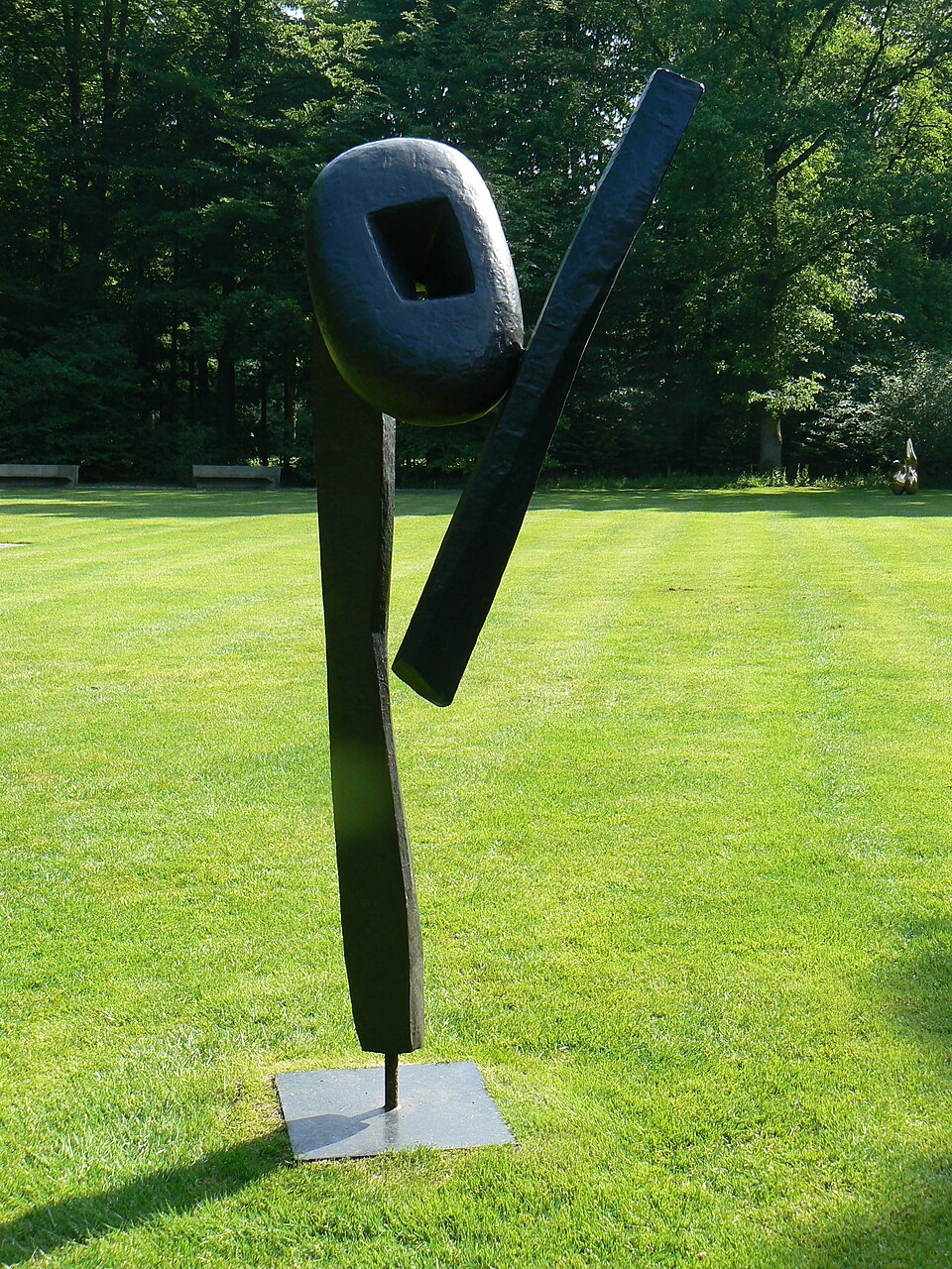 Isamu Noguchi, Le Cri, 1959, Parc de sculptures du Musée Kröller-Müller, Otterlo, Pays-Bas