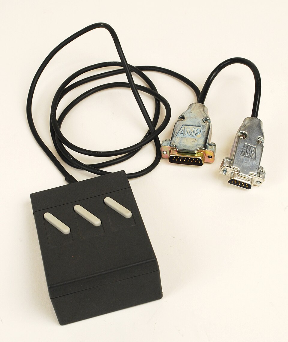 La souris de deuxième génération de Logitech, la Logimouse (1983)