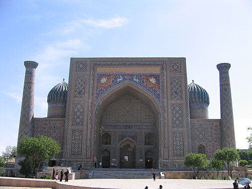 Médersa Sher-Dor
