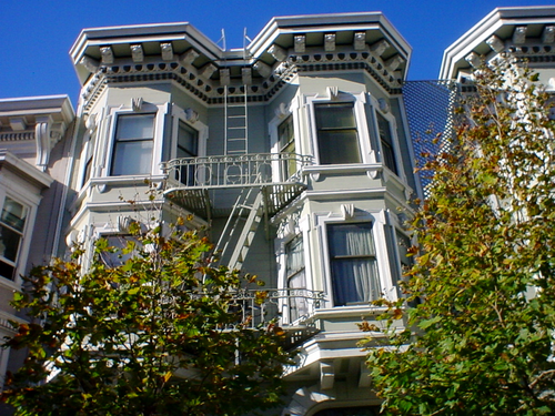Dame peinte de style victorien italien à San Francisco, Californie