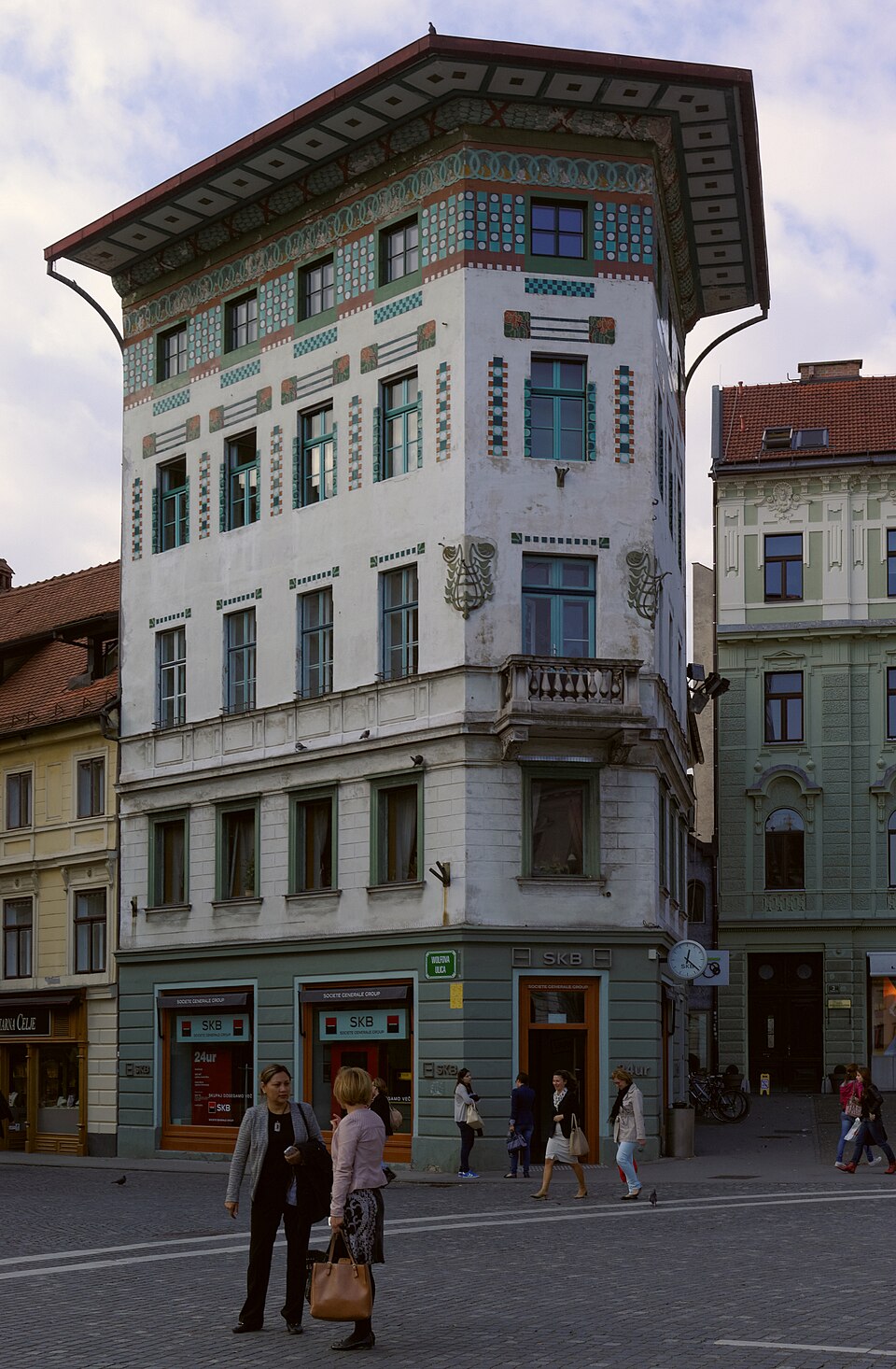Hauptmann Building in Ljubljana by Ciril Metod Koch (1904)