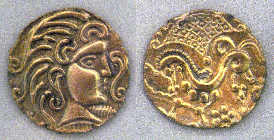 Pièces d'or des Gaulois Parisii, Ier siècle av. J.-C., (Cabinet des Médailles, Paris).