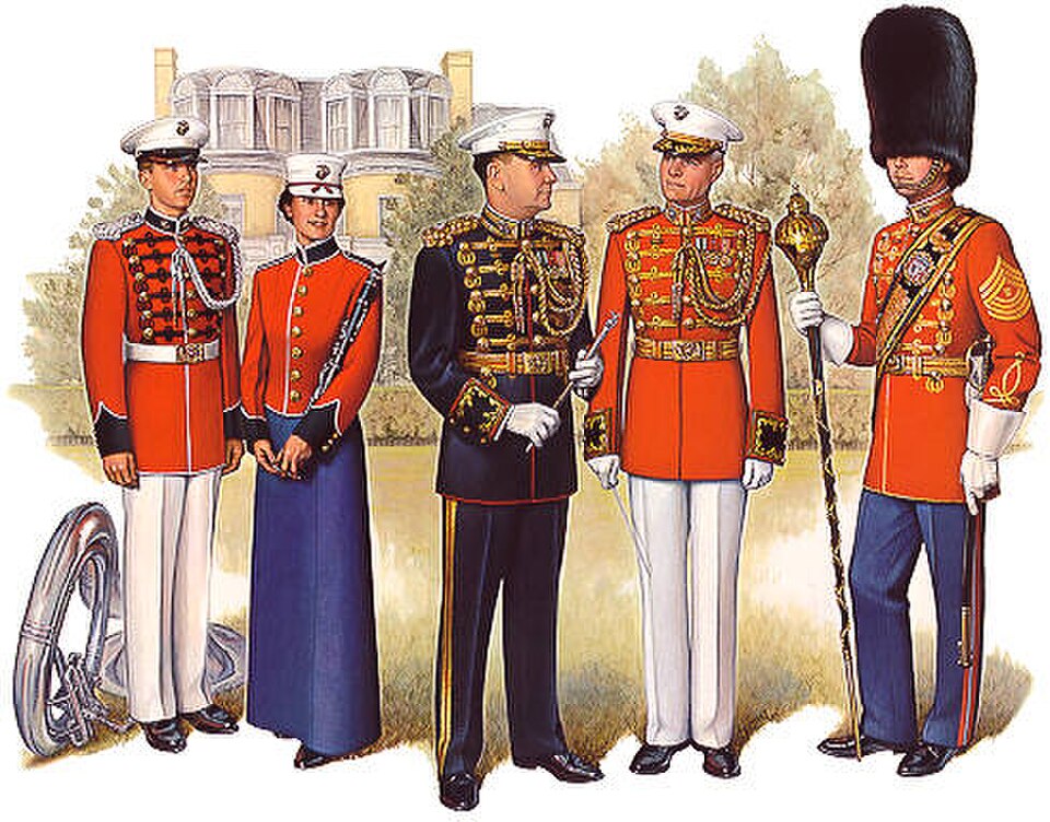 Les musiciens de l'orchestre du Corps des Marines des États-Unis