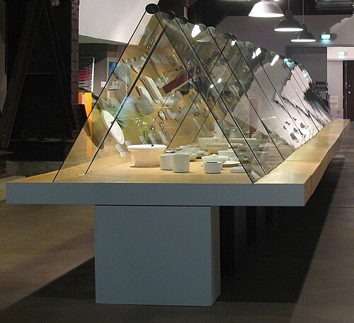 Des expositions en forme de tente dans un musée du design