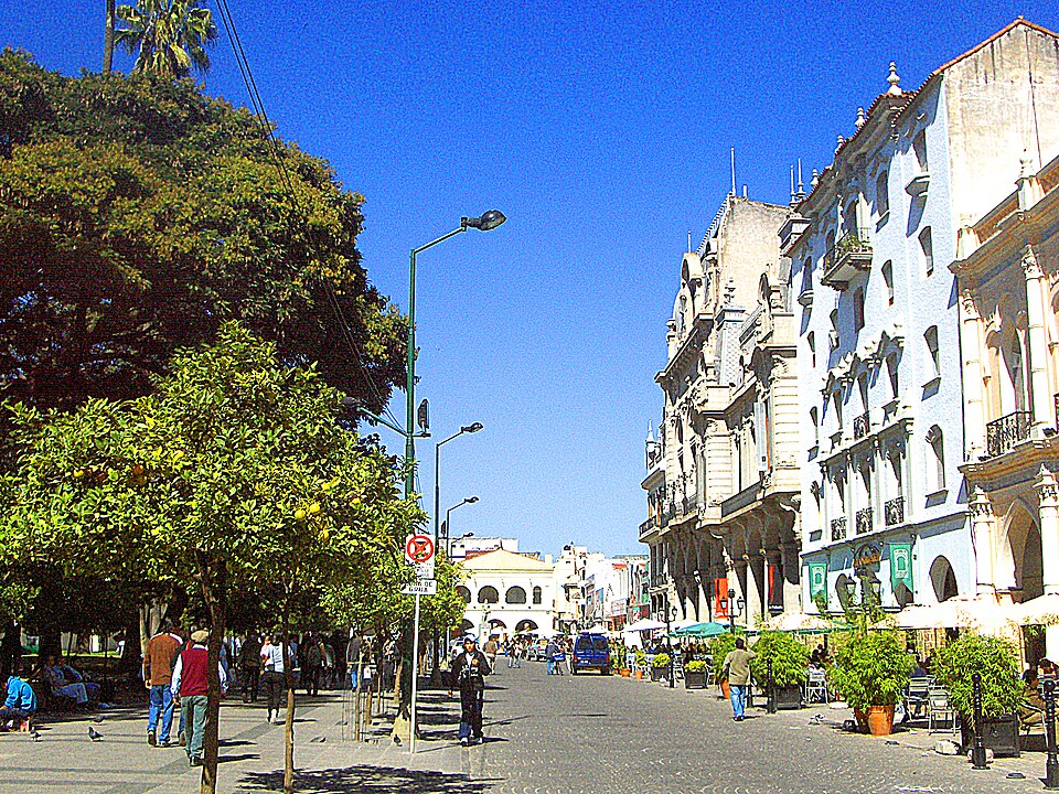 Rue Mitre
