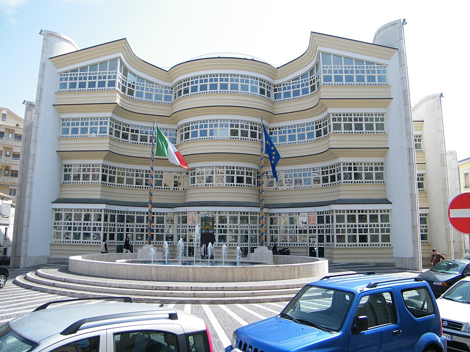 Concave facade of the Teatro Politeama, Catanzaro, Italy, by Paolo Portoghesi, 2002