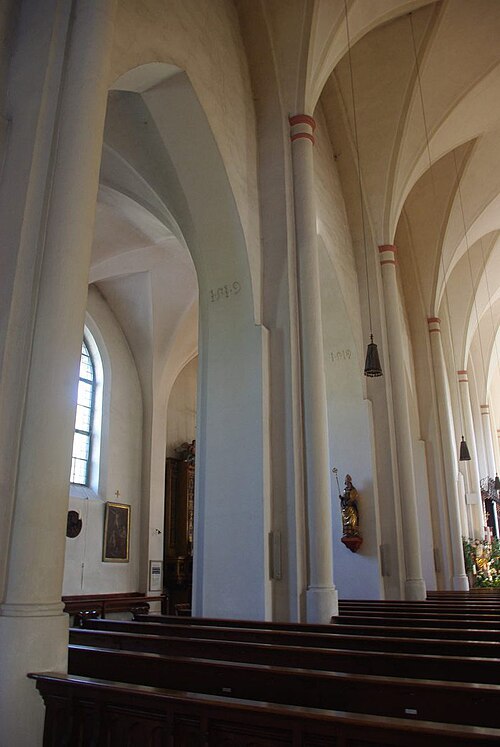 Arcs de séparation dans l'église Saint-Zénon [de]