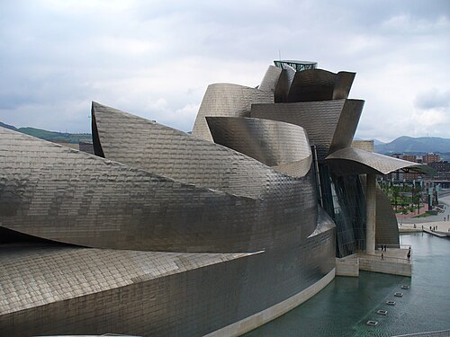 Le Musée Guggenheim de Bilbao par Frank Gehry, à Bilbao, Espagne
