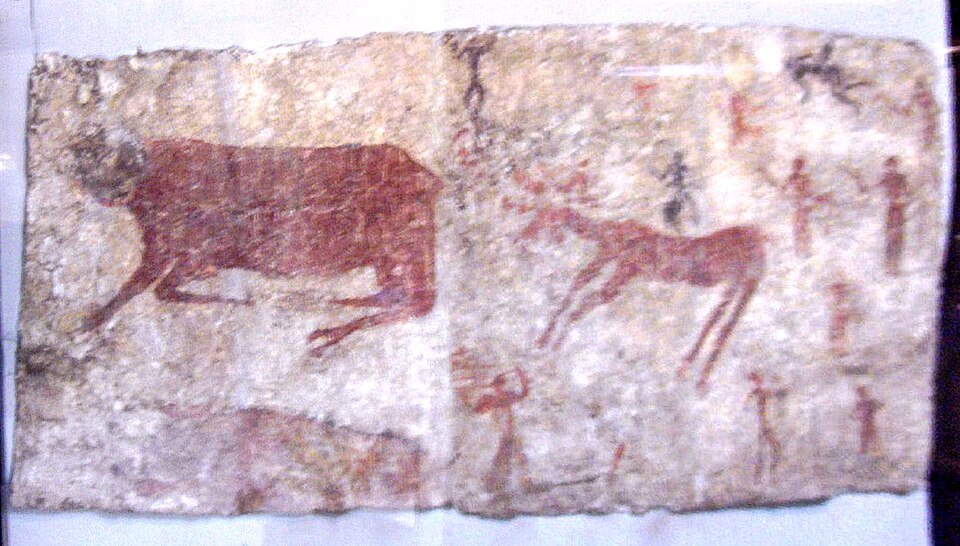 La première utilisation documentée du pigment cinabre ou vermillon a été découverte dans le village néolithique de Çatalhöyük, en Turquie actuelle. Cette fresque, datant de 7000 à 8000 av. J.-C., représente des aurochs, un cerf et des personnages humains. (Musée des civilisations anatoliennes, Ankara)