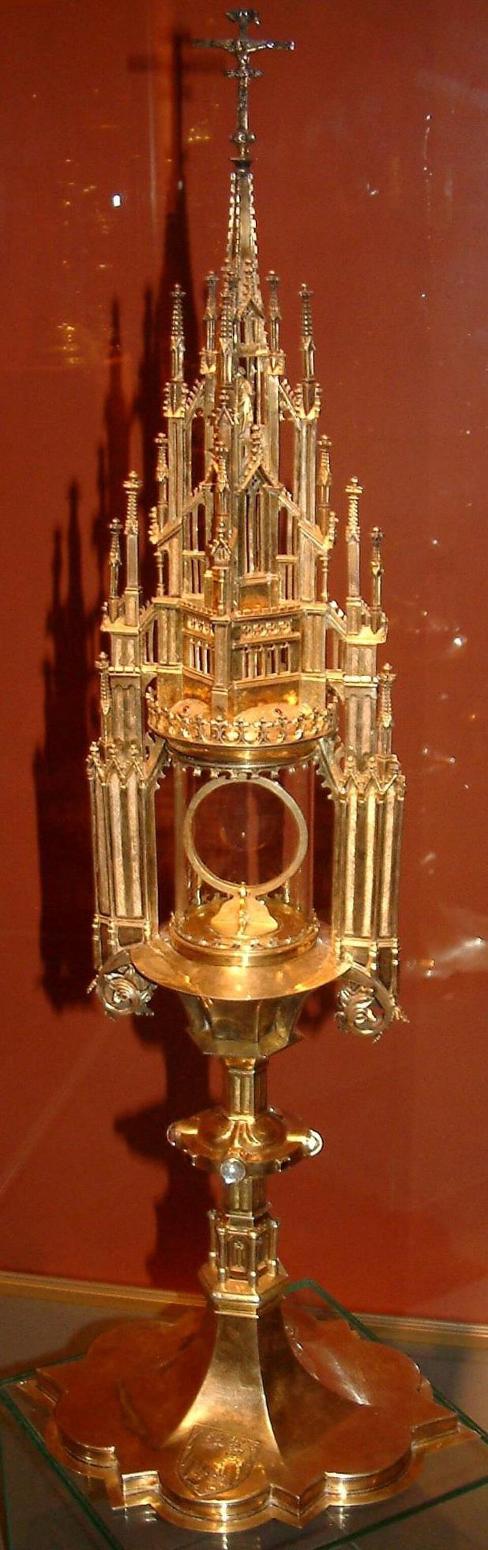 Californie. 1400. Don de Władysław Jagiełło à l'église du Corpus Christi de Poznań, Pologne.