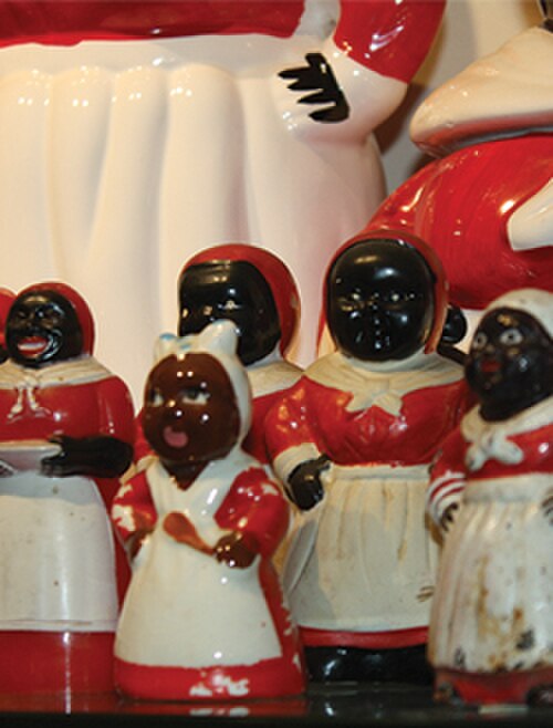 Figurines Mammy dans la collection du Jim Crow Museum of Racist Memorabilia