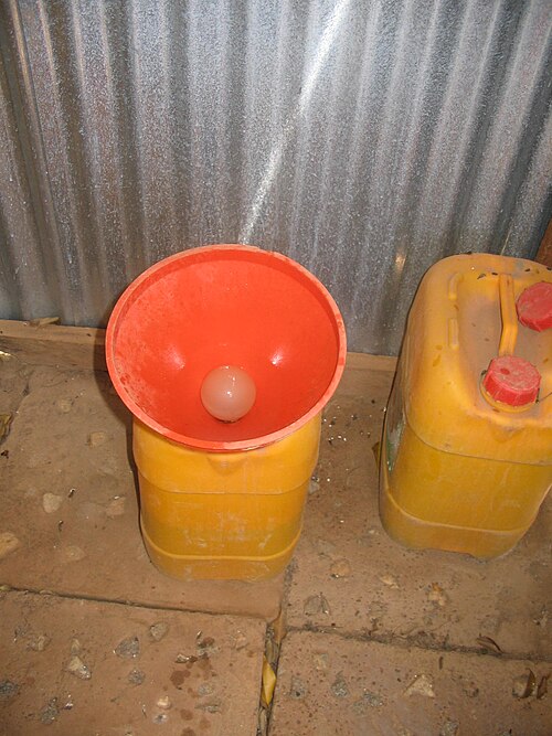 Urinoir portable sans eau à bas prix au Burkina Faso