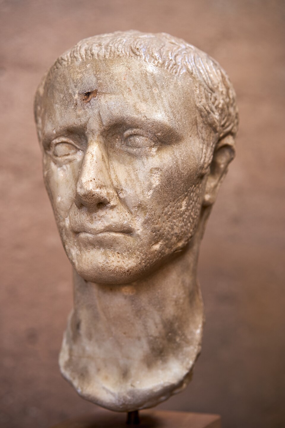 Buste conservé au musée archéologique de Corinthe
