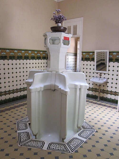 Urinoirs publics au Portugal