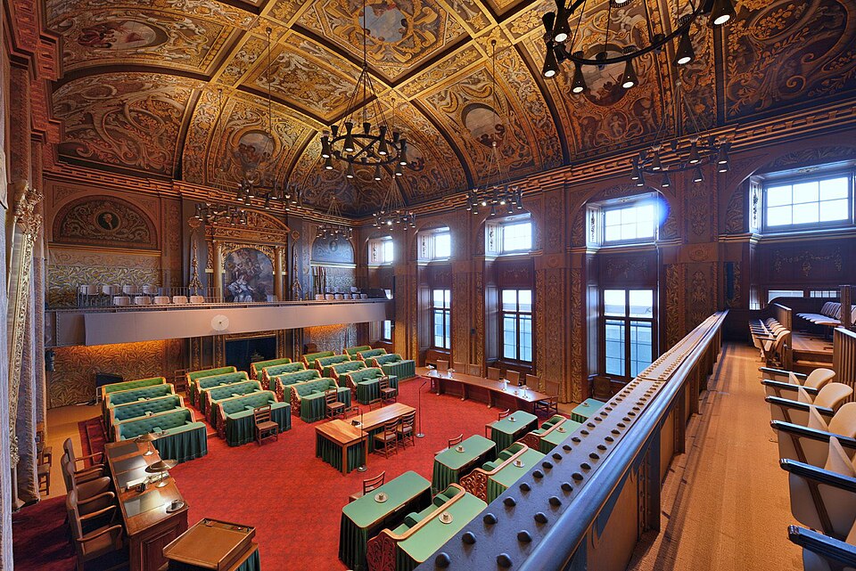 La salle plénière baroque du Sénat néerlandais dans le bâtiment du Parlement, le Binnenhof, à La Haye, 1666.