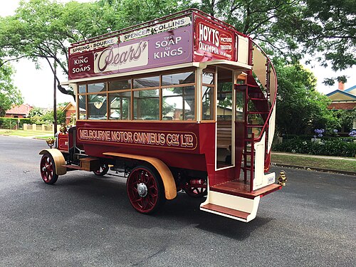 Un bus Daimler CC de 1912, l'un des cinq bus (anglais) de la société Daimler exportés vers l'Australie