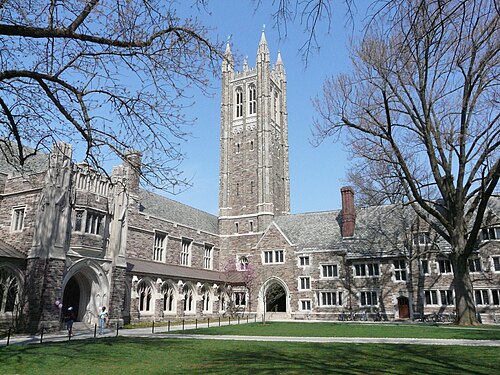 Une photo du Rockefeller College
