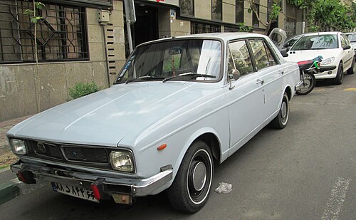 Un Paykan des années 1960 vu à Téhéran.