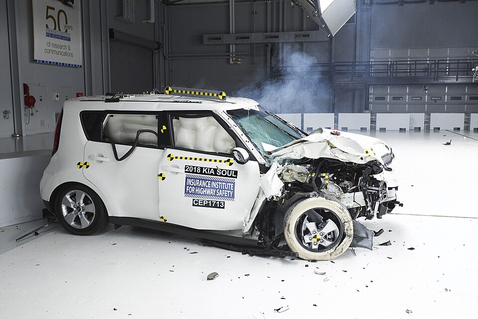 Test de collision frontale à faible chevauchement côté passager d'une Kia Soul 2018
