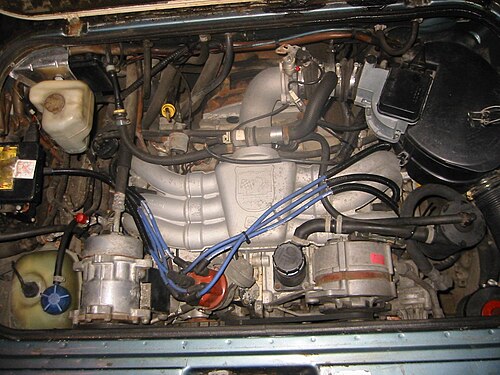 Un moteur arrière six cylindres Oettinger WBX6 de rechange dans une Volkswagen Type 2 (T3)