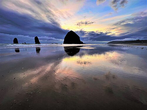 Crépuscule à Cannon Beach