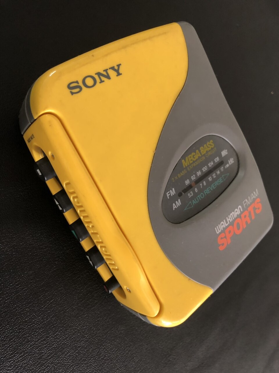 Un modèle Walkman « Sport » du début des années 1990