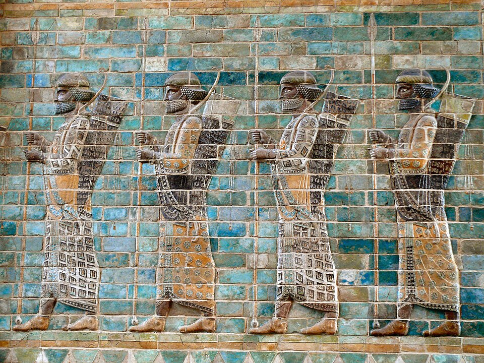 Frise d'archers, provenant du palais de Darius à Suse ; vers 510 av. J.-C. ; briques