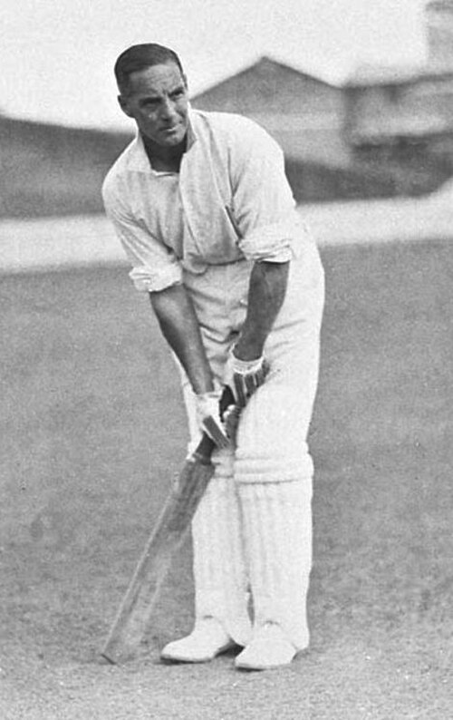 Un joueur de cricket prêt à frapper.