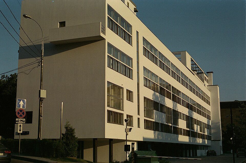 Bâtiment du Narkomfin, immeuble d'habitation (Moisei Ginzburg, 1930)