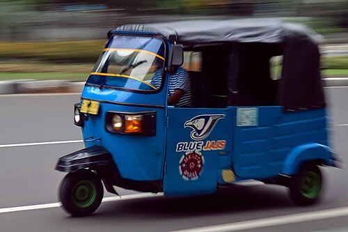 Bajaj 4 temps à Jakarta.