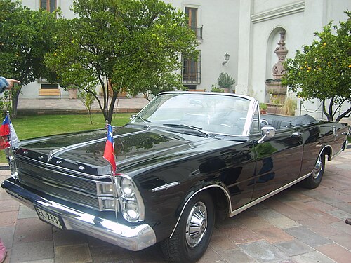 Ford Galaxie 500, la voiture présidentielle utilisée lors des cérémonies