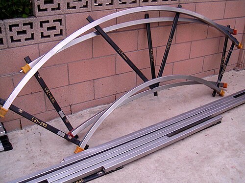 Exemples de rails de chariot en acier