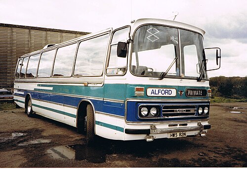 Ford R1114 à carrosserie double dominante