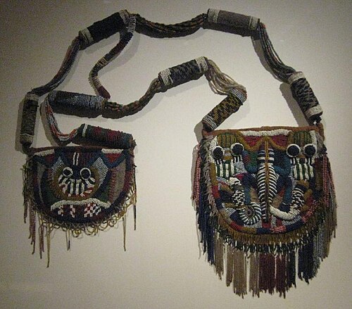 Sac de devin Yoruba du début du XXe siècle, région d'Oyo, Nigéria