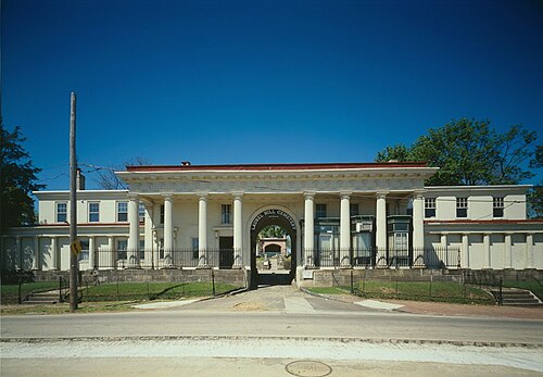 Portier du cimetière de Laurel Hill, 3822 Ridge Ave., Philadelphie (1835)