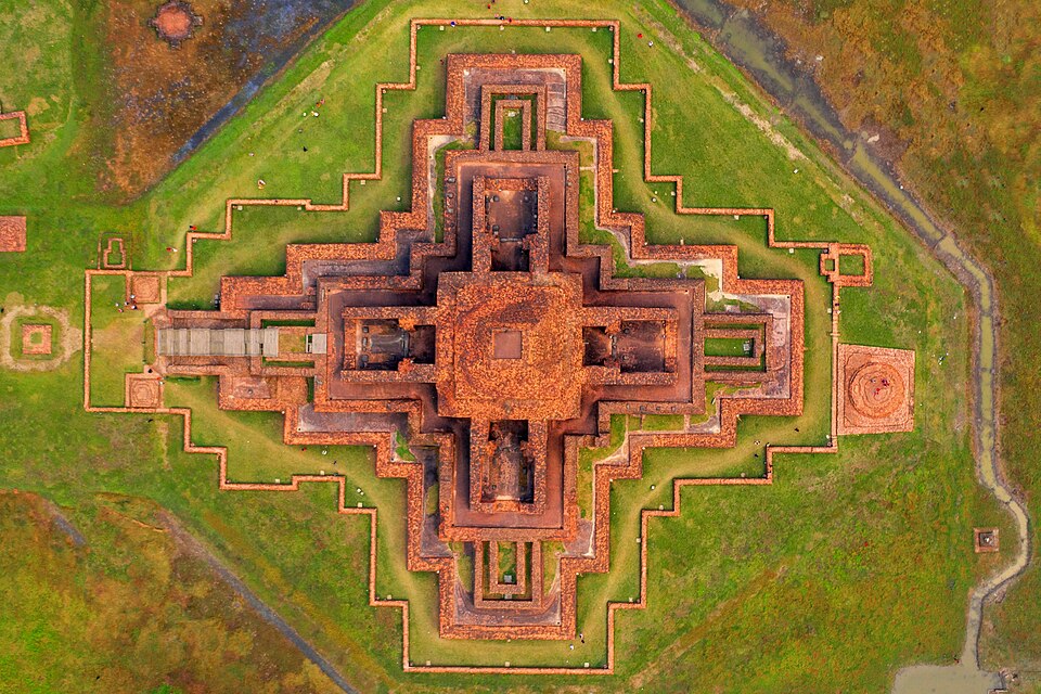 Monastère bouddhiste du VIIe siècle au Bangladesh. Somapura Mahavihara