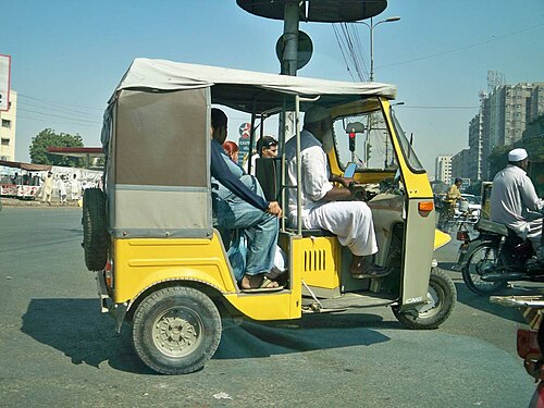 Auto-rickshaw, Karachi