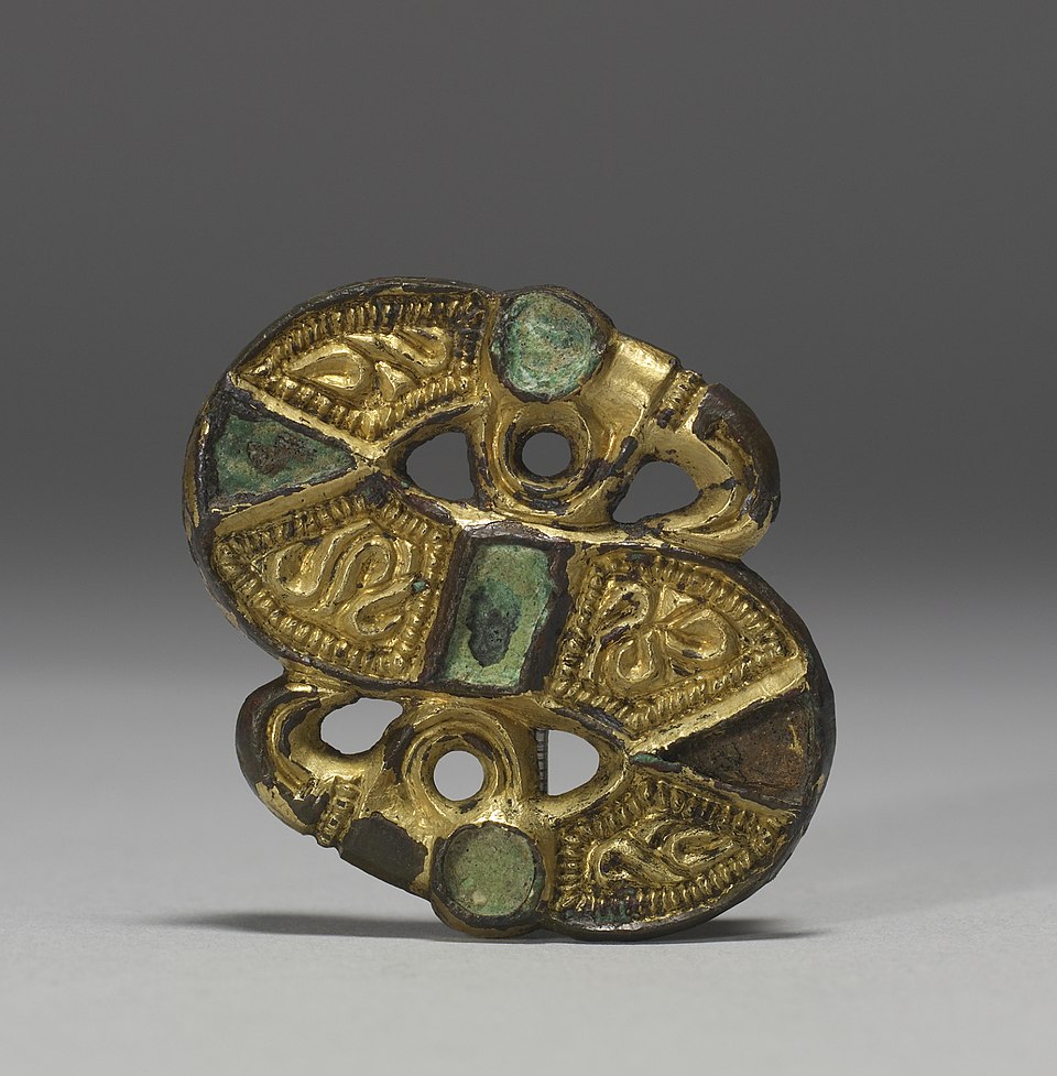 Fibula lombarde en forme de S