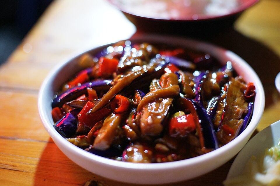 aubergines chinoises au parfum de poisson (yúxiāng-qiézi)