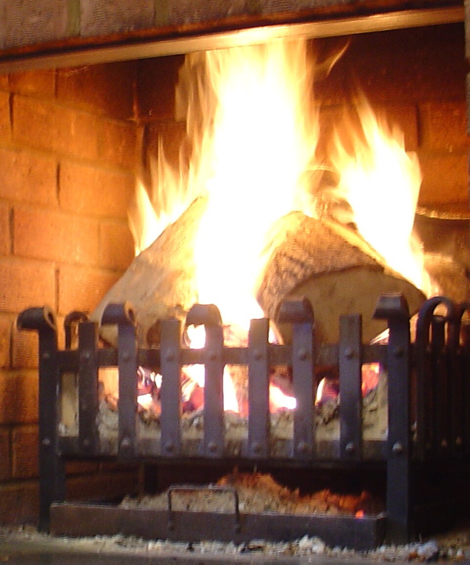 Cheminée avec grille
