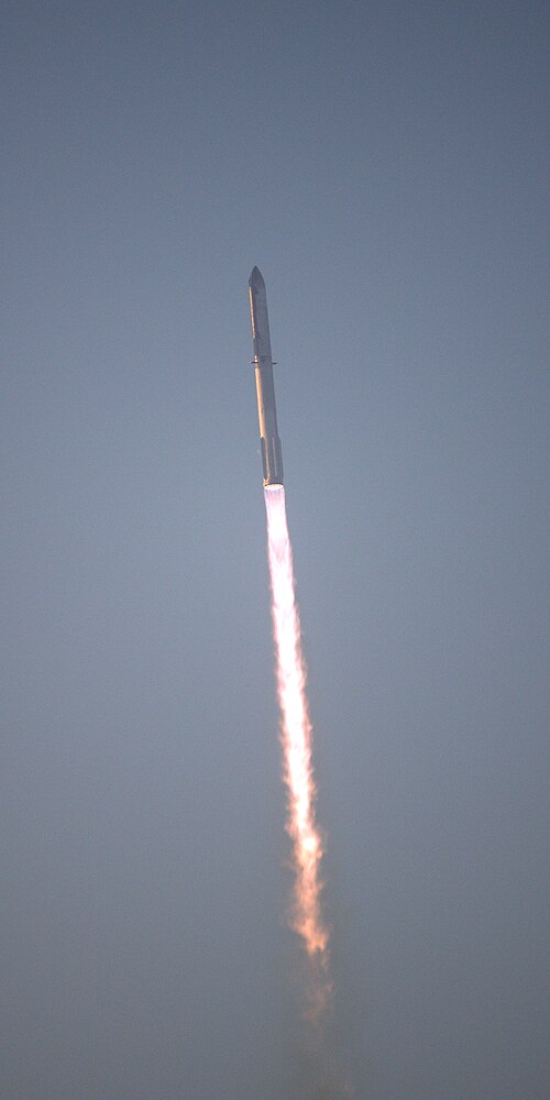 Navire 25 et Booster 9